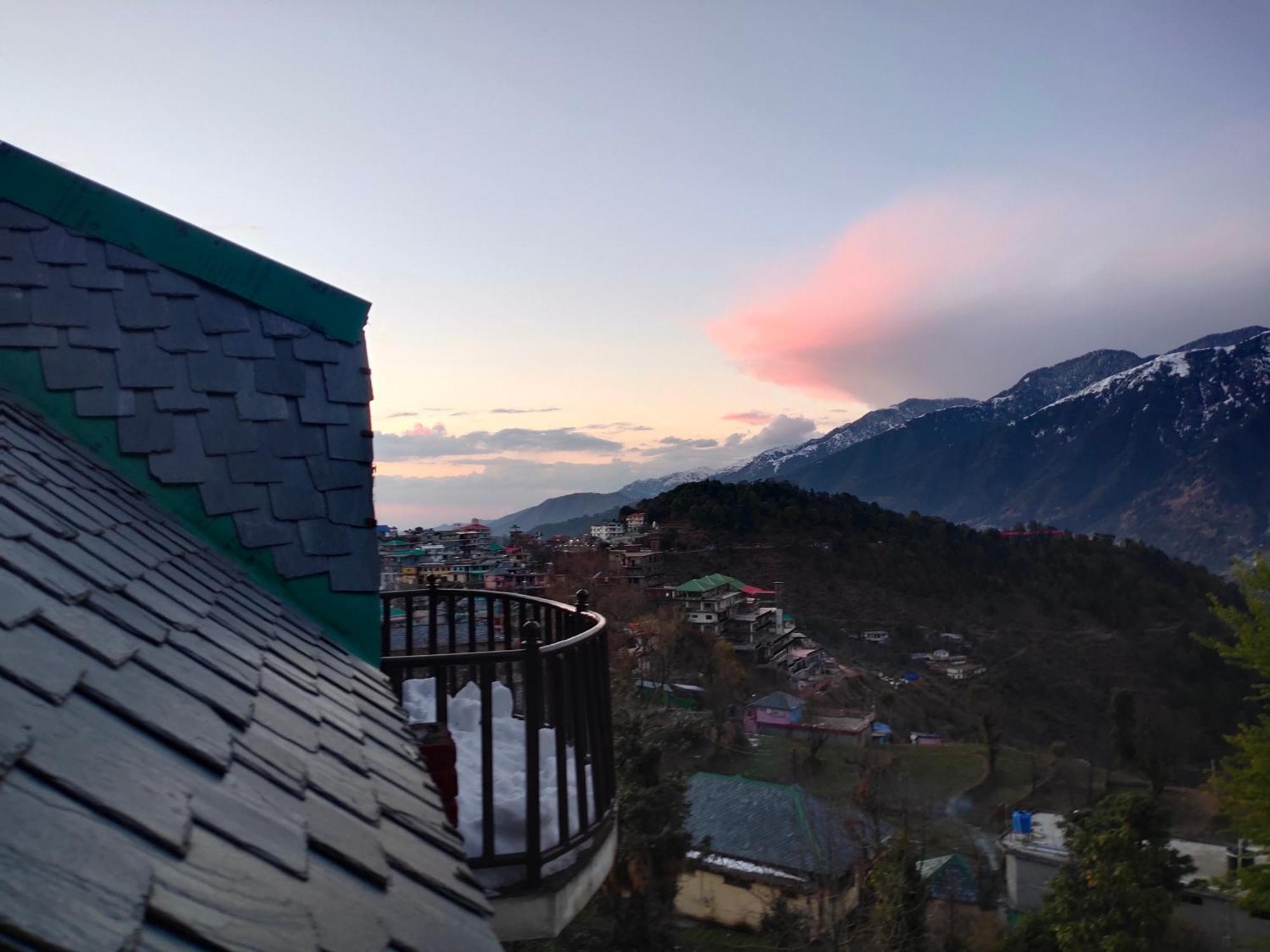 Naddi Castle Apartment McLeod Ganj Exterior photo