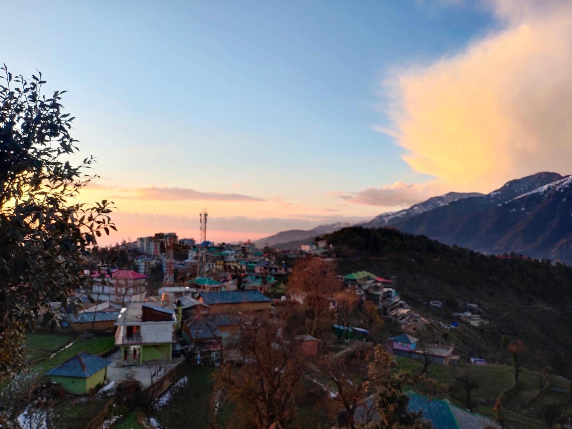 Naddi Castle Apartment McLeod Ganj Exterior photo